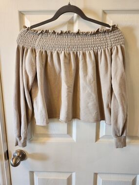 Kimchi Blue Off-Shoulder Smocked Sweatshirt in Beige, Small